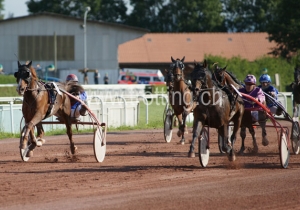 Kategorie: Avenches 22.Juni 2010 PMU